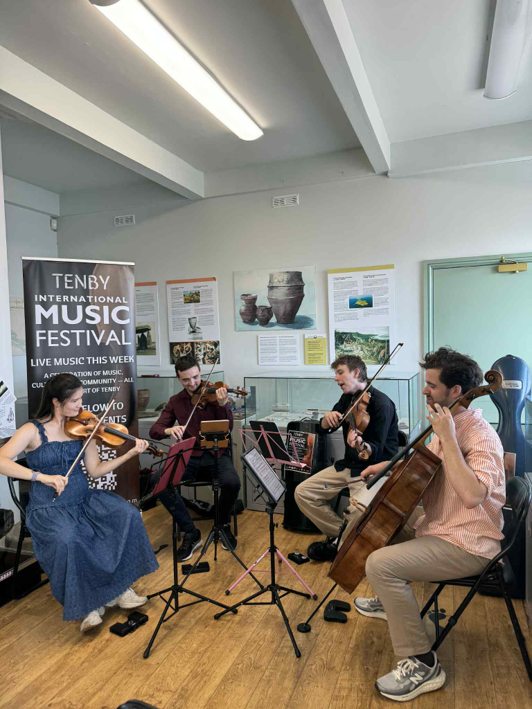 759E77EB-E043-422B-9BFF-AA9A5D5C4B87